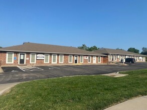 13839 S Mur-Len Rd, Olathe, KS for lease Building Photo- Image 1 of 2