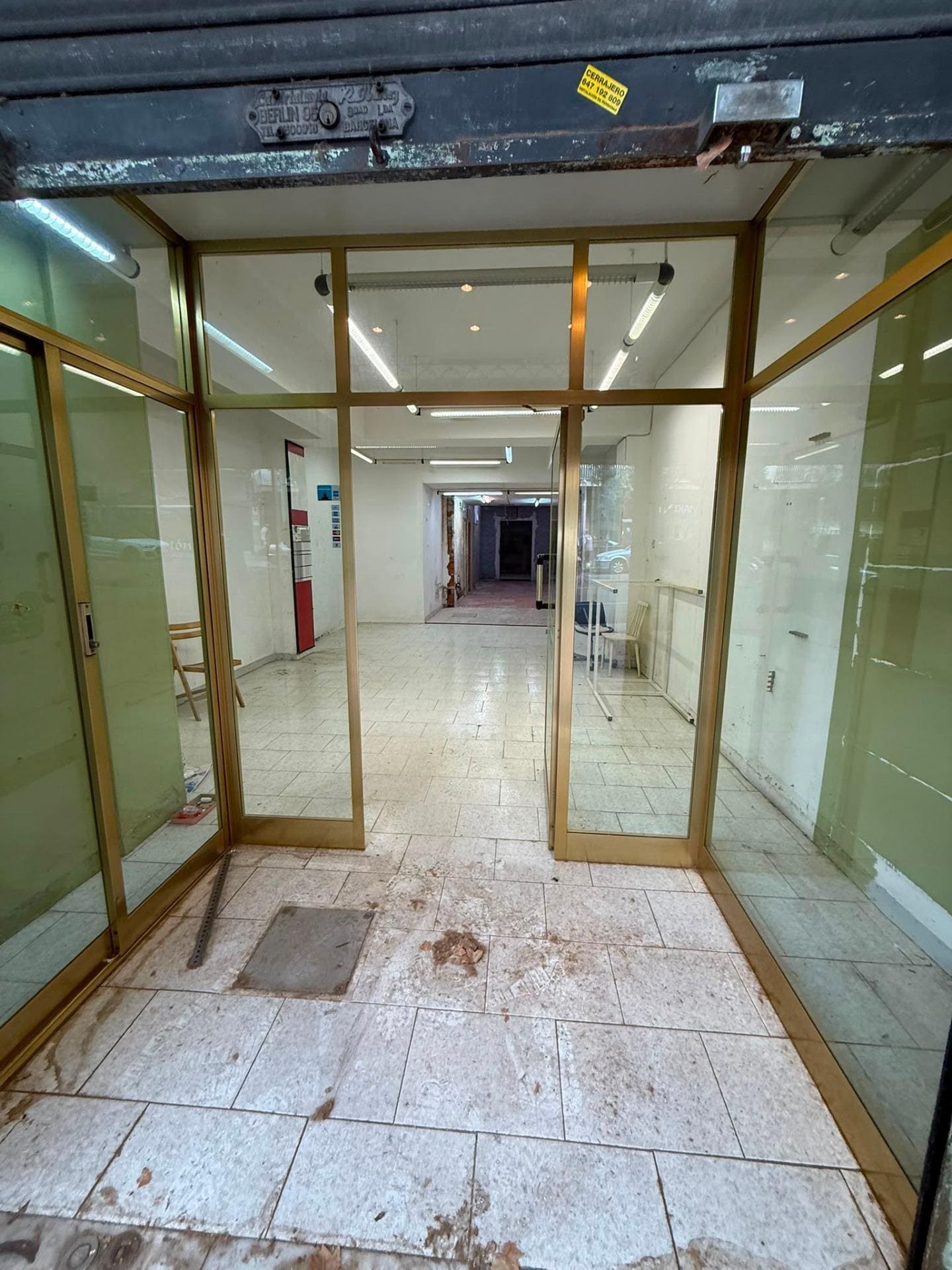 Retail in Barcelona, Barcelona for lease Interior Photo- Image 1 of 11