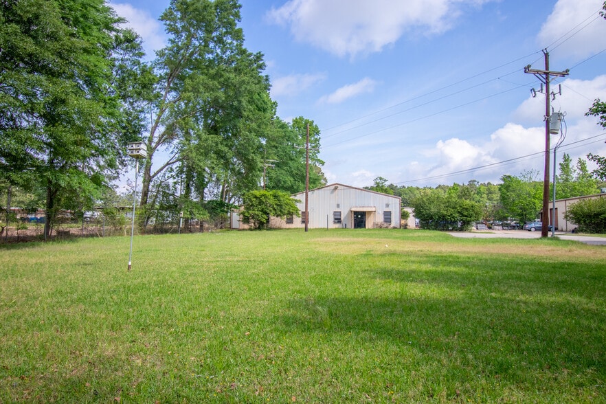 805 Hilbig Rd, Conroe, TX for sale - Building Photo - Image 1 of 9
