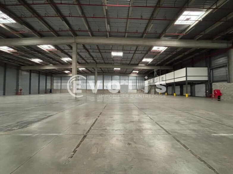 5 Boulevard Vos, Mions for lease - Building Photo - Image 2 of 30