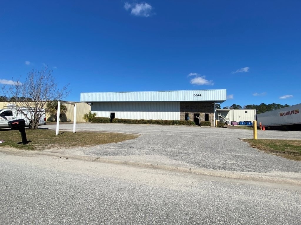 1006 Bankton Cir, Hanahan, SC for lease Building Photo- Image 1 of 25