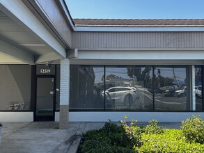 12513-12529 Knott St, Garden Grove, CA for lease Building Photo- Image 1 of 1