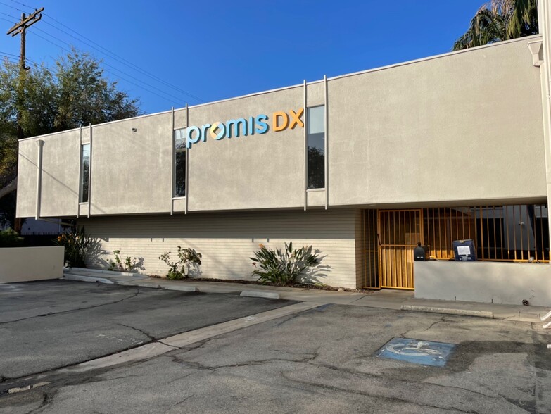 73-75 N Vinedo Ave, Pasadena, CA for lease - Building Photo - Image 2 of 5