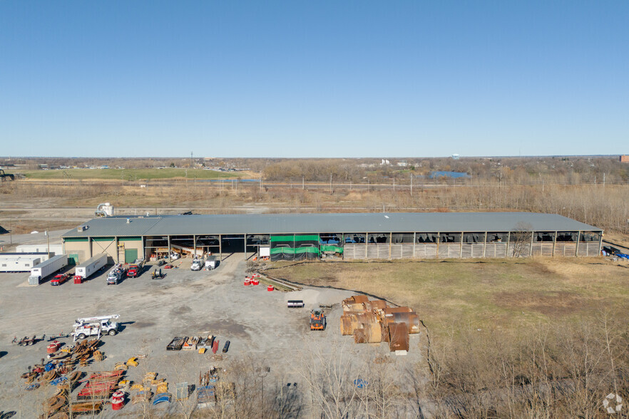 300 Commerce Dr, Lackawanna, NY for sale - Building Photo - Image 2 of 6