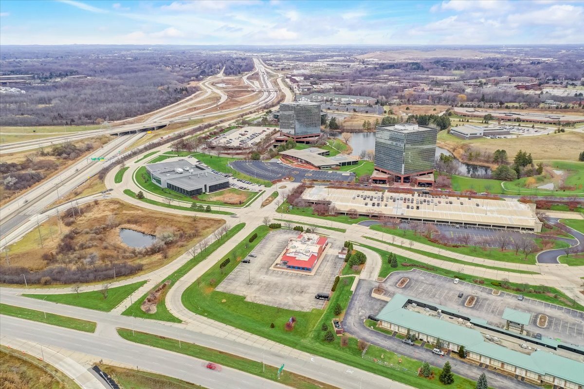 10950 W Good Hope Rd, Milwaukee, WI for sale Primary Photo- Image 1 of 1