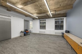 125 Maiden Ln, New York, NY for lease Building Photo- Image 2 of 12