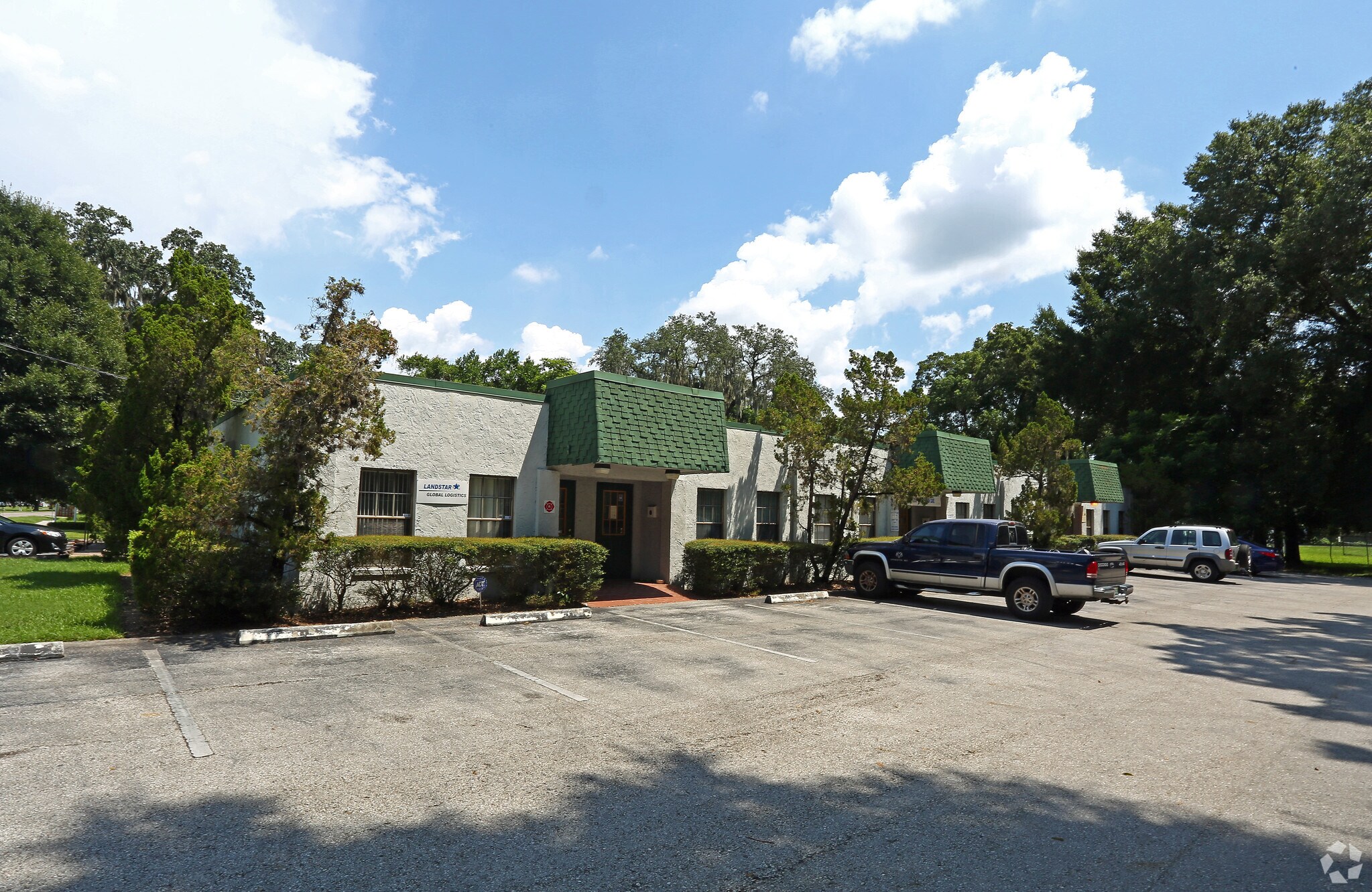 131 N Moon Ave, Brandon, FL for sale Primary Photo- Image 1 of 1