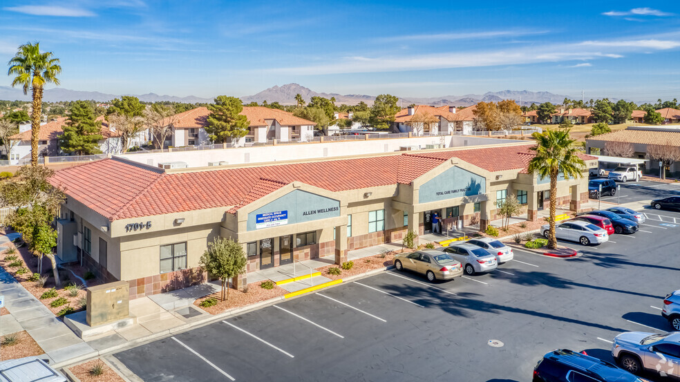 1701 N Green Valley Pky, Henderson, NV for lease - Building Photo - Image 1 of 7