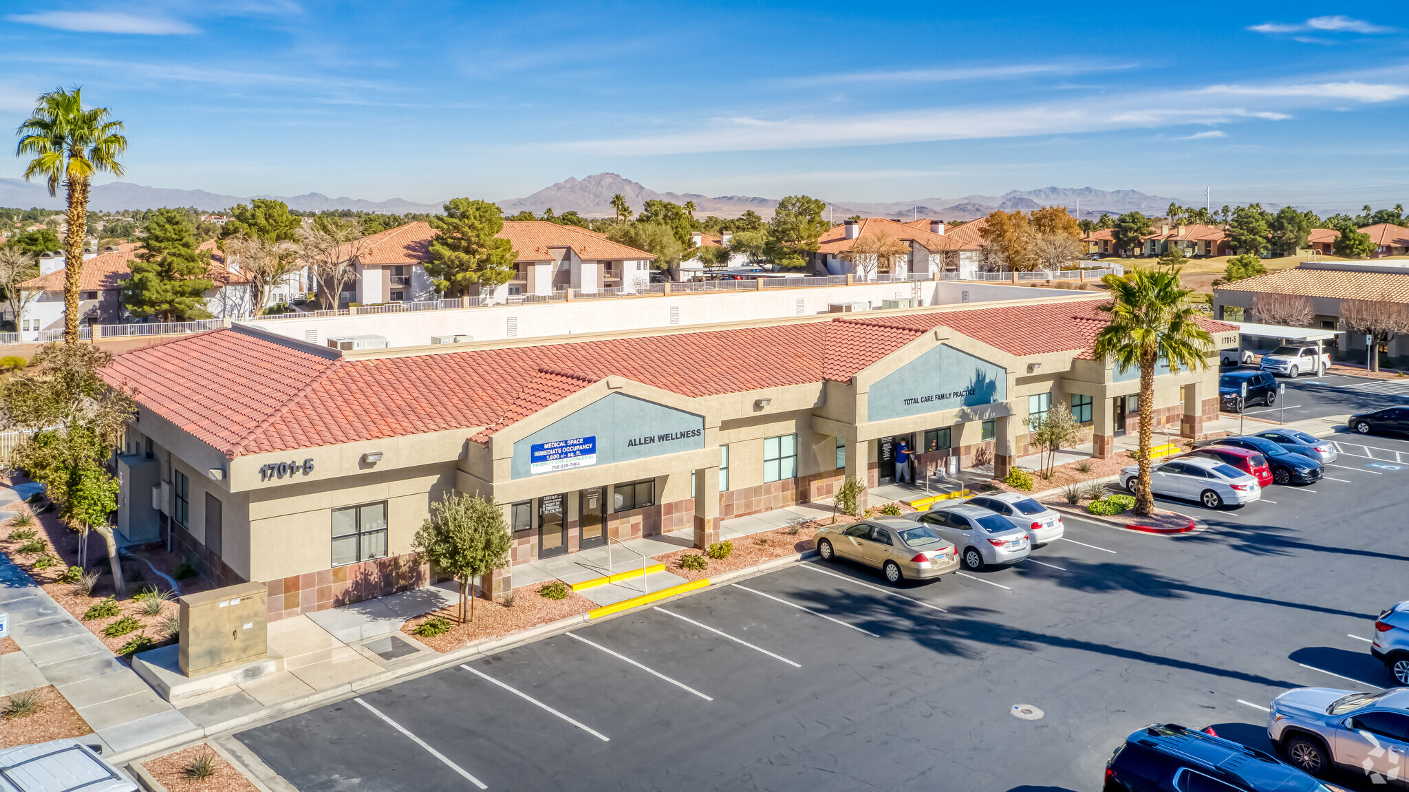 1701 N Green Valley Pky, Henderson, NV for lease Building Photo- Image 1 of 8