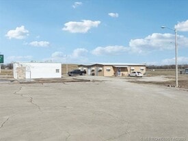 536 N Ash St, Nowata OK - Investment Property