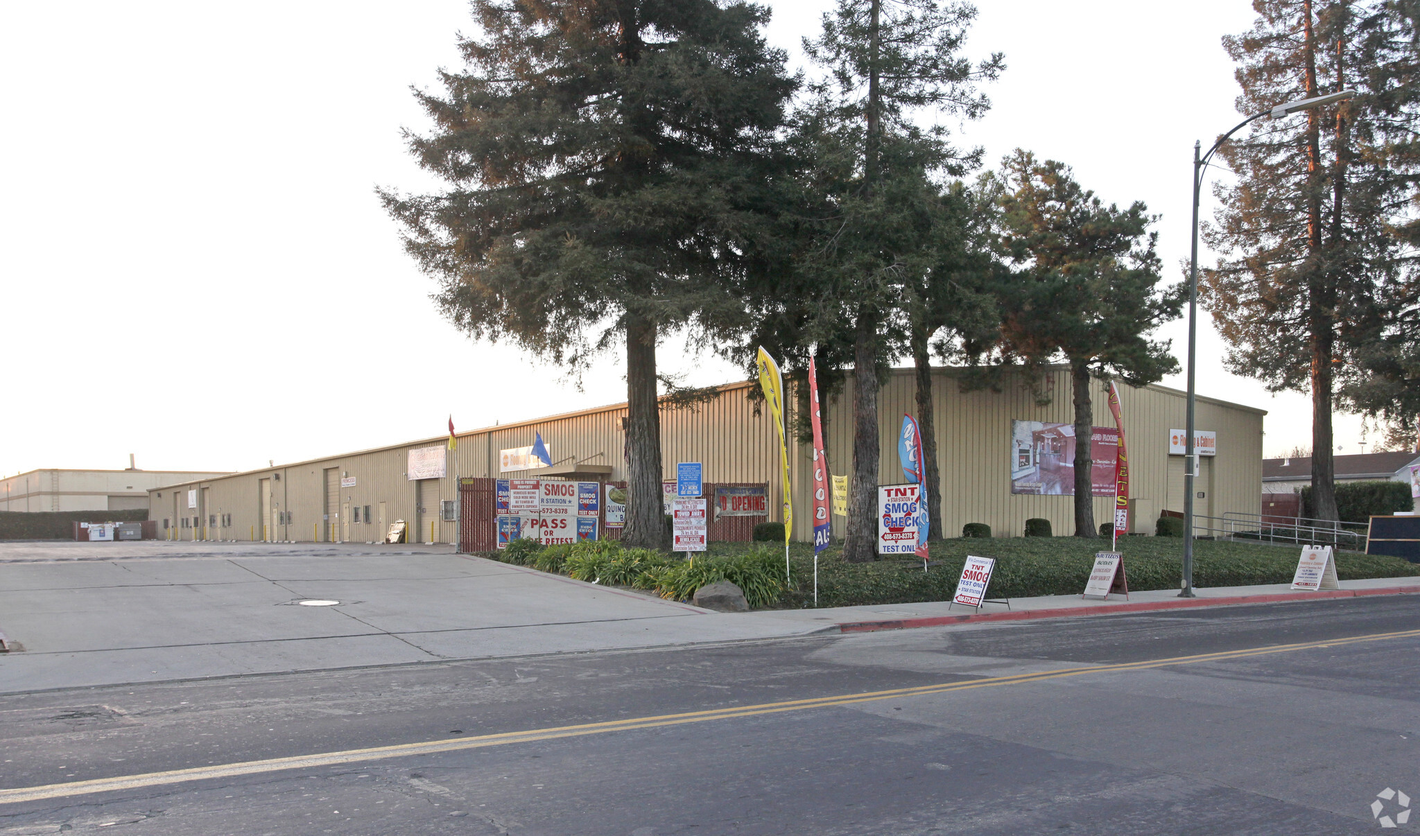 894-902 Commercial St, San Jose, CA for lease Building Photo- Image 1 of 3