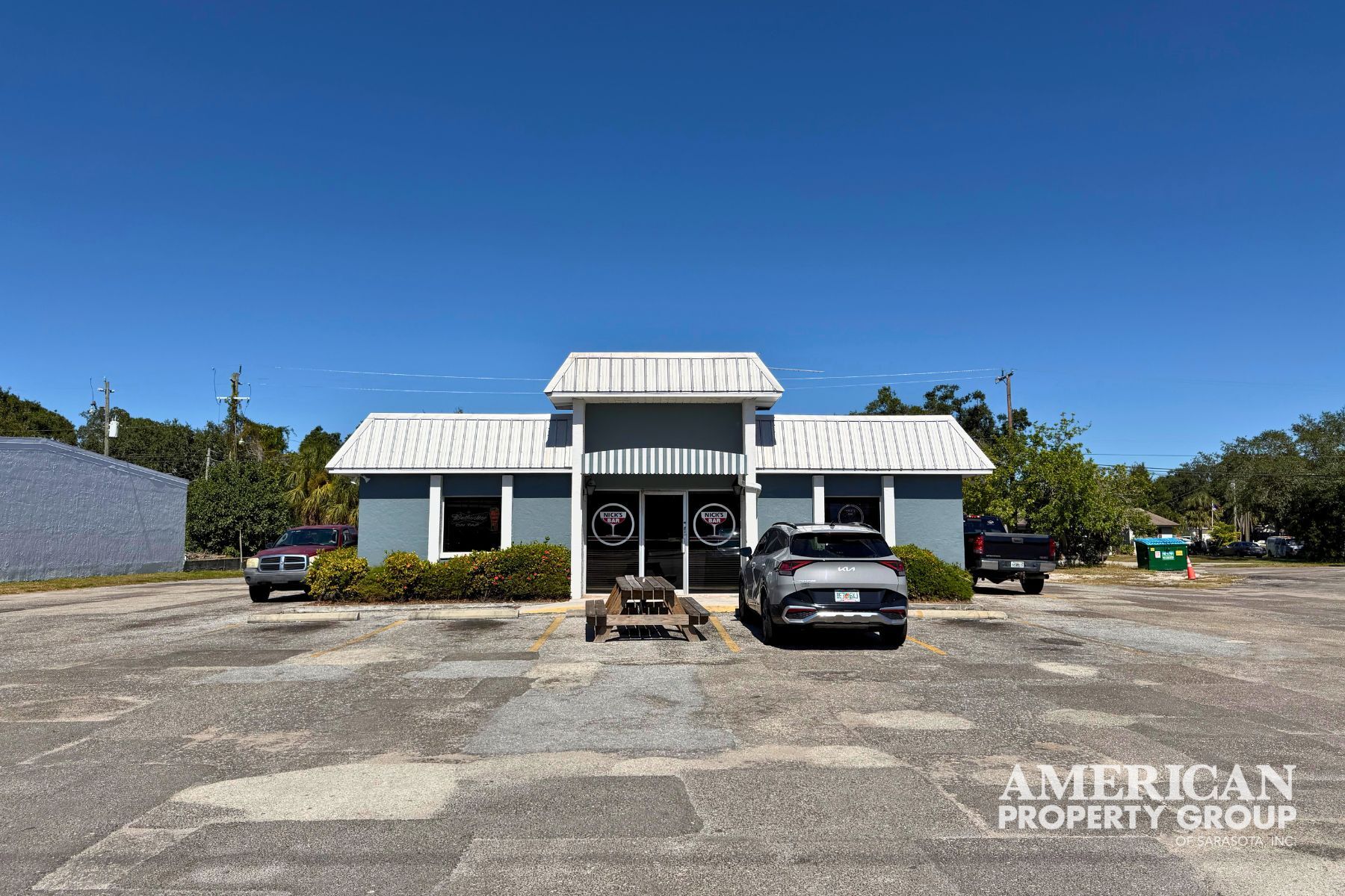 4459 Bee Ridge Rd, Sarasota, FL for sale Building Photo- Image 1 of 14