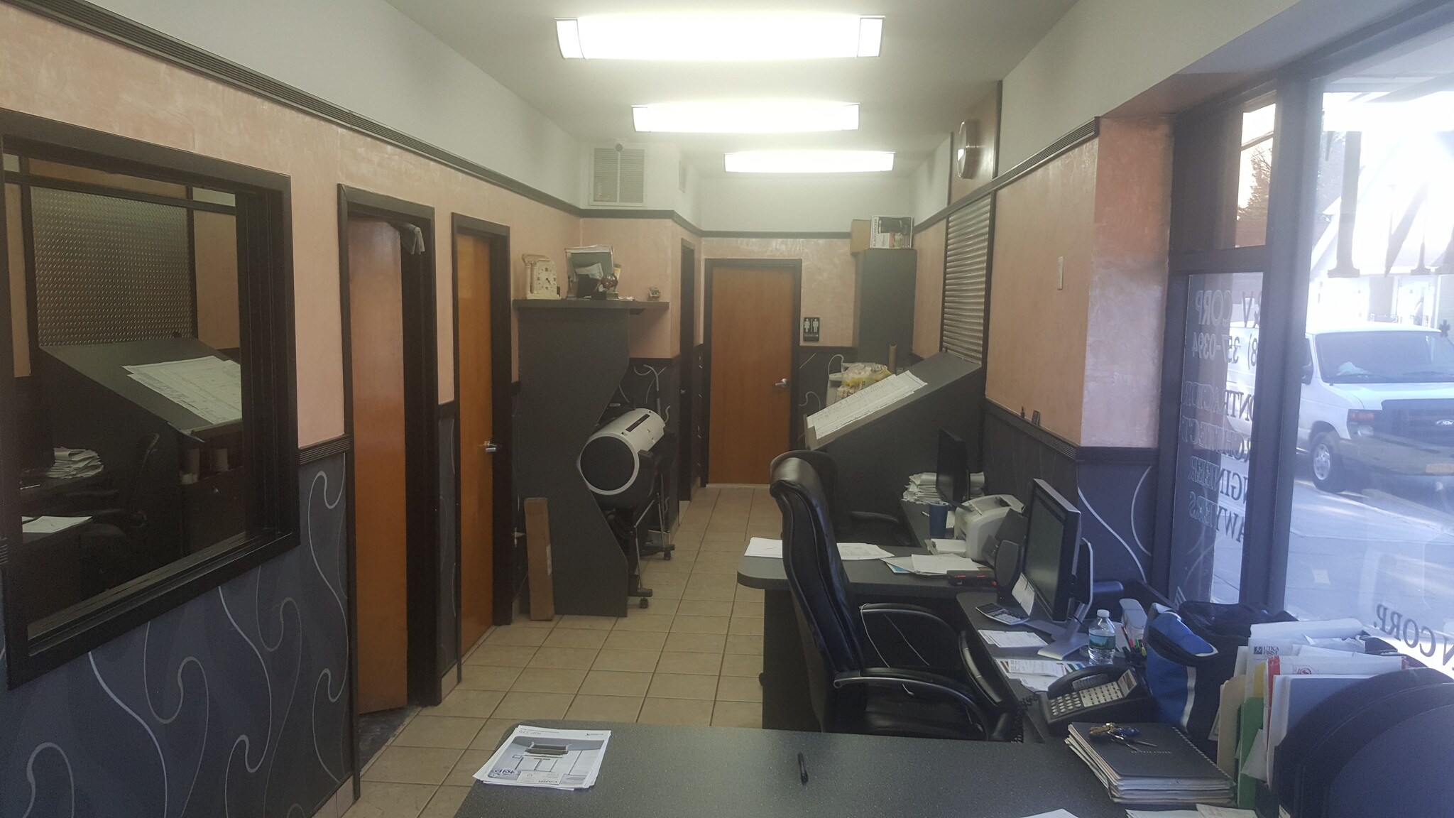 21546 39th Ave, Bayside, NY for sale Primary Photo- Image 1 of 1