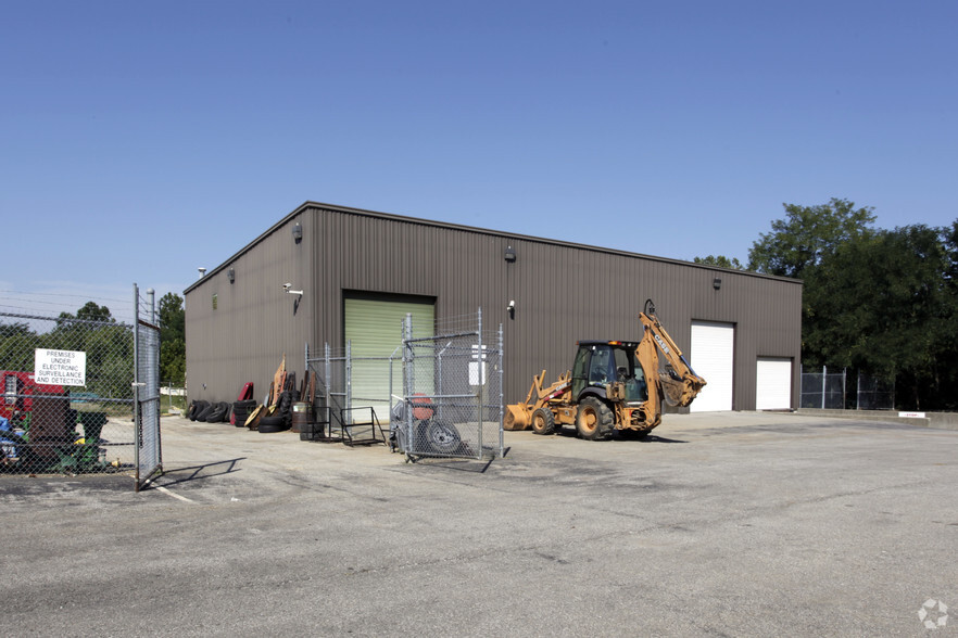 11113 Electron Dr, Louisville, KY for sale - Primary Photo - Image 1 of 1