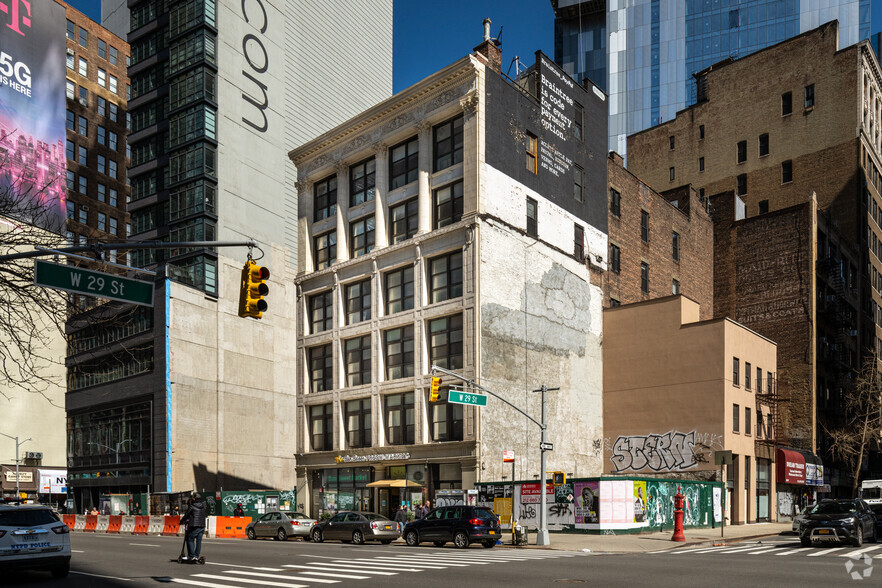 838 Sixth Ave, New York, NY for lease - Building Photo - Image 1 of 5