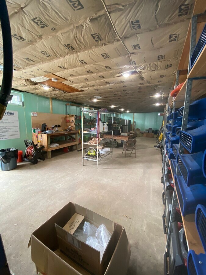 40 Amboy Rd, Old Bridge, NJ 07747