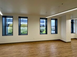 61-75 W Colorado Blvd, Pasadena, CA for lease Interior Photo- Image 2 of 5