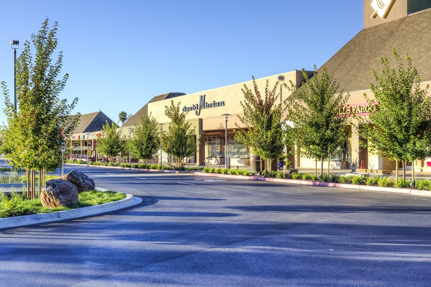 50-350 Bon Air Shopping Ctr, Greenbrae, CA for lease - Building Photo - Image 3 of 3