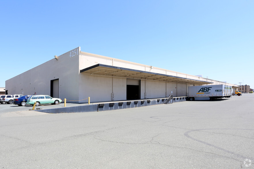 577-635 Indiana St, Benicia, CA for sale - Building Photo - Image 1 of 1