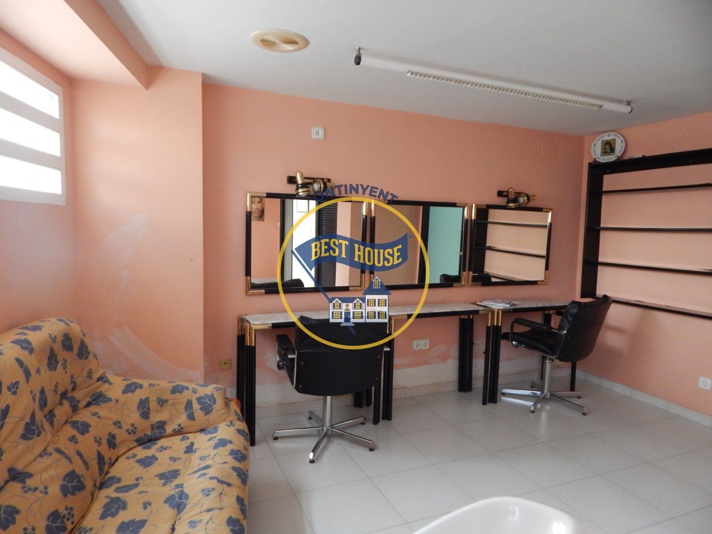 Retail in Cocentaina for lease Building Photo- Image 1 of 19