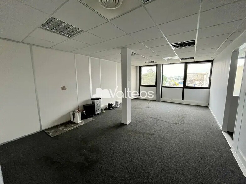 11 Rue Paulin Talabot, Toulouse for lease - Interior Photo - Image 3 of 10