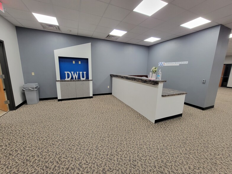 114 S Main Ave, Sioux Falls, SD for lease - Building Photo - Image 3 of 14