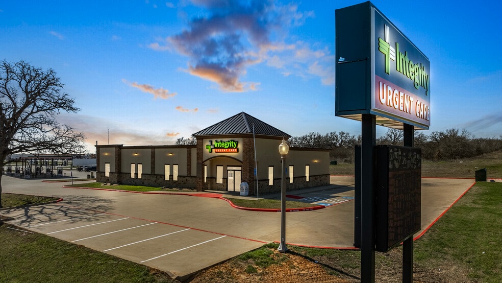 1643 N Market St, Hearne, TX for sale - Building Photo - Image 1 of 1