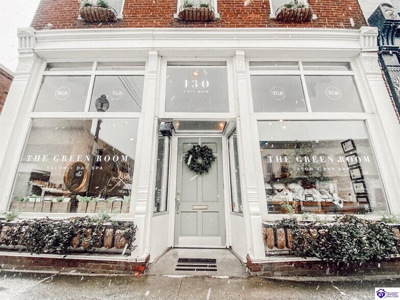 130 E Main St, Campbellsville, KY for sale - Building Photo - Image 2 of 17