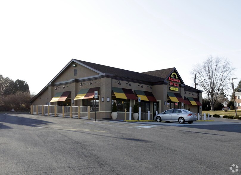 2755 Weir Rd, Aston, PA 19014