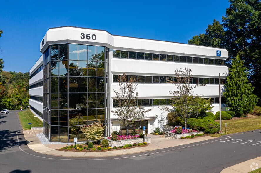 360 Bloomfield Ave, Windsor, CT 06095 Office for Lease