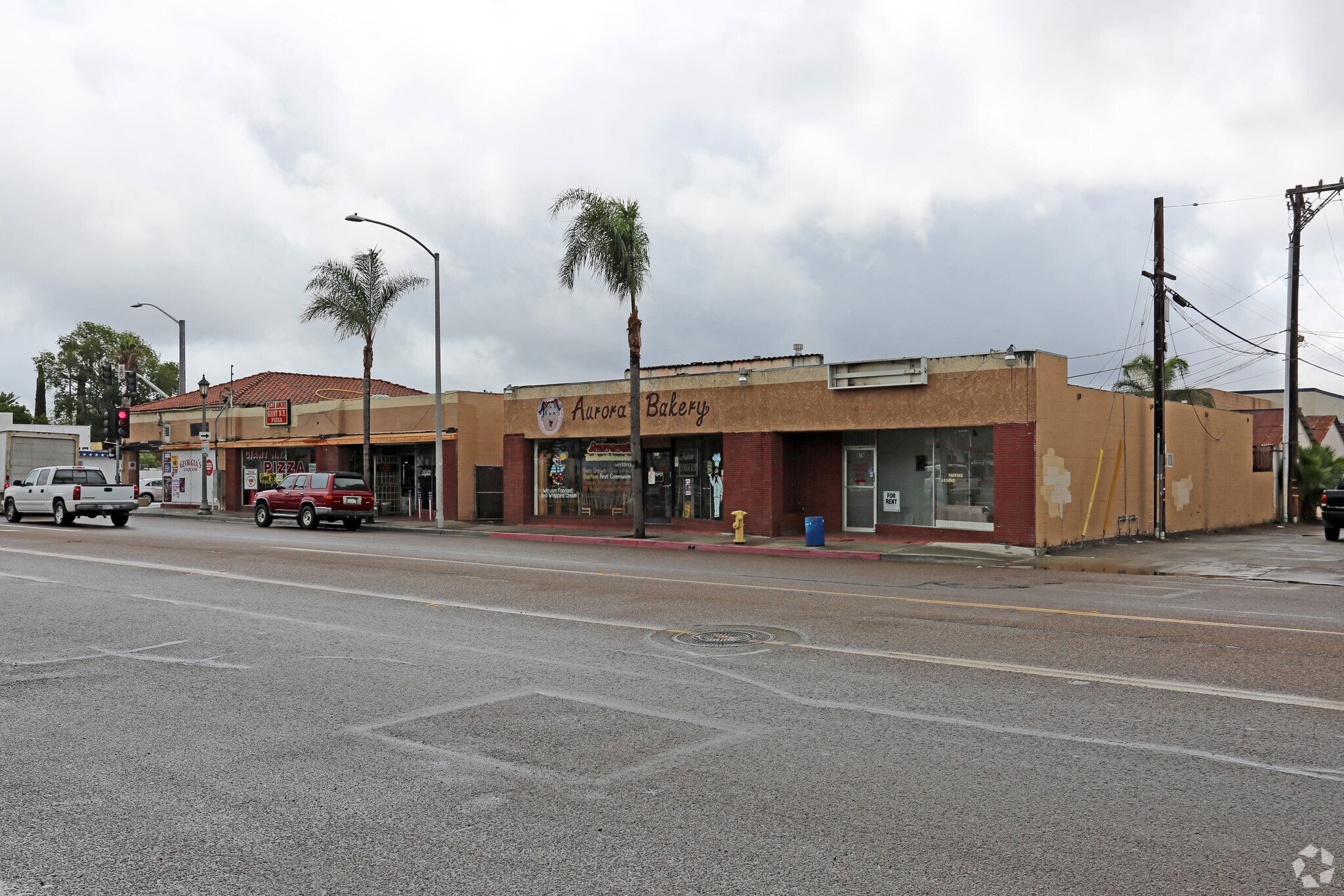 829-849 S Escondido Blvd, Escondido, CA for sale Primary Photo- Image 1 of 1