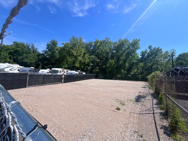 8317 Belair Rd, Baltimore, MD for lease - Building Photo - Image 3 of 4