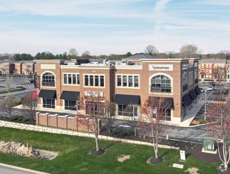 9510 N Meridian St, Indianapolis, IN for lease - Primary Photo - Image 1 of 3