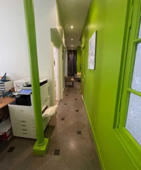 Office in Paris for sale - Interior Photo - Image 3 of 17