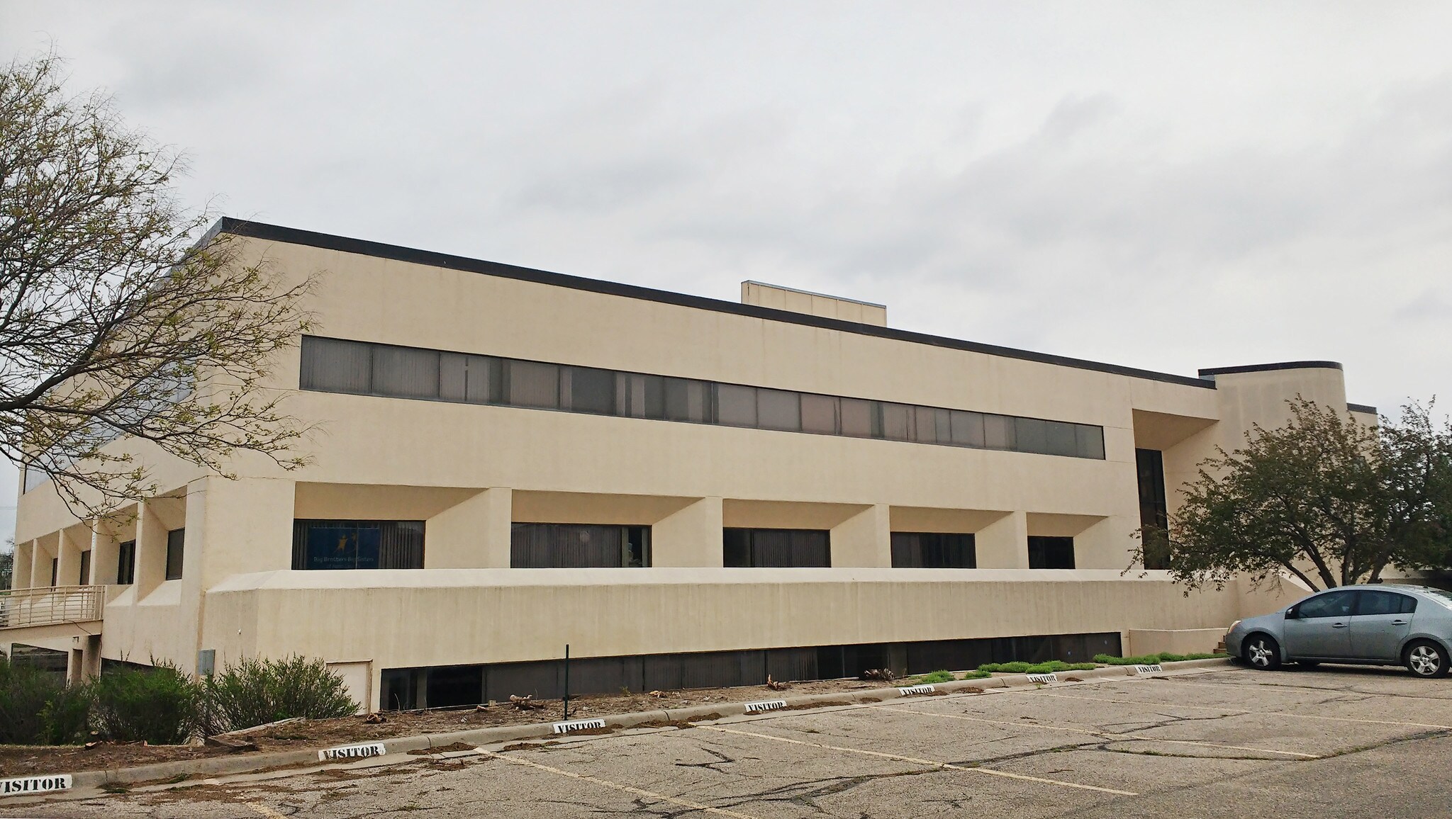 335 N Washington St, Hutchinson, KS for sale Building Photo- Image 1 of 1