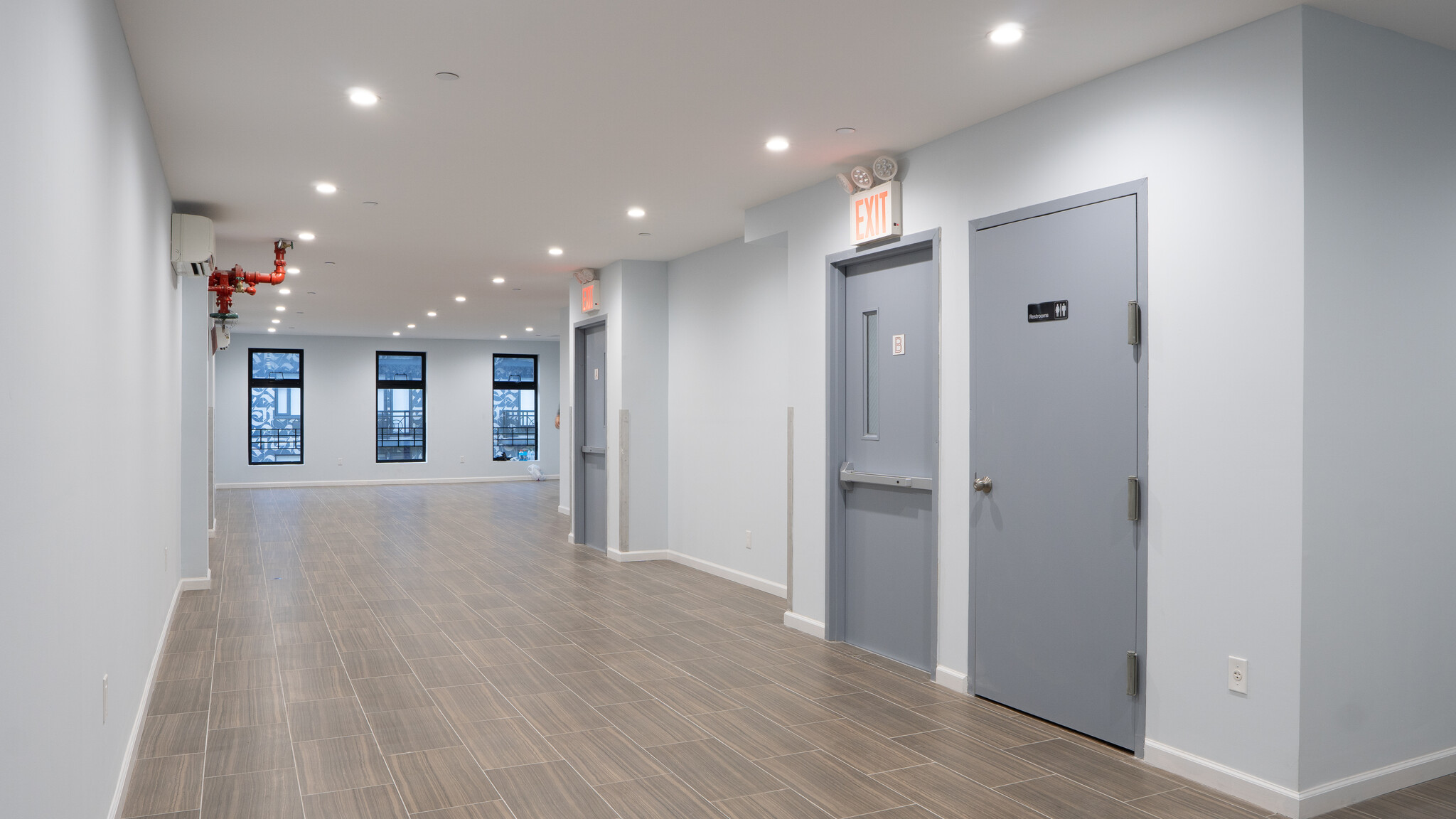 325 Grand St, New York, NY for lease Interior Photo- Image 1 of 2