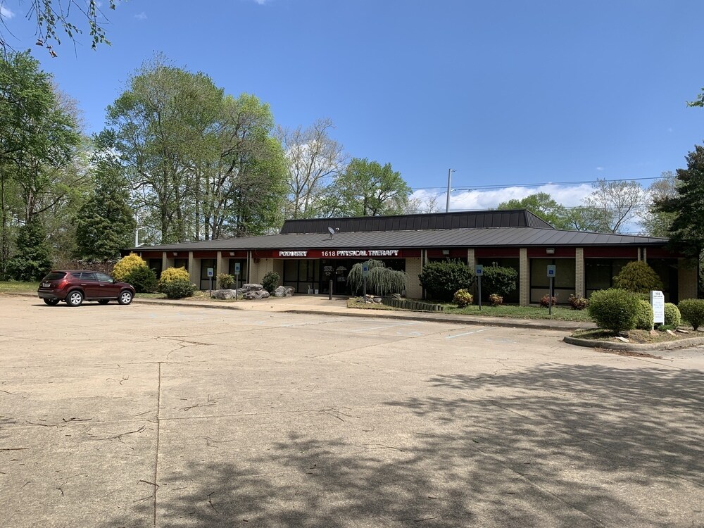 1618 Hardy Cash Dr, Hampton, VA for sale Building Photo- Image 1 of 1