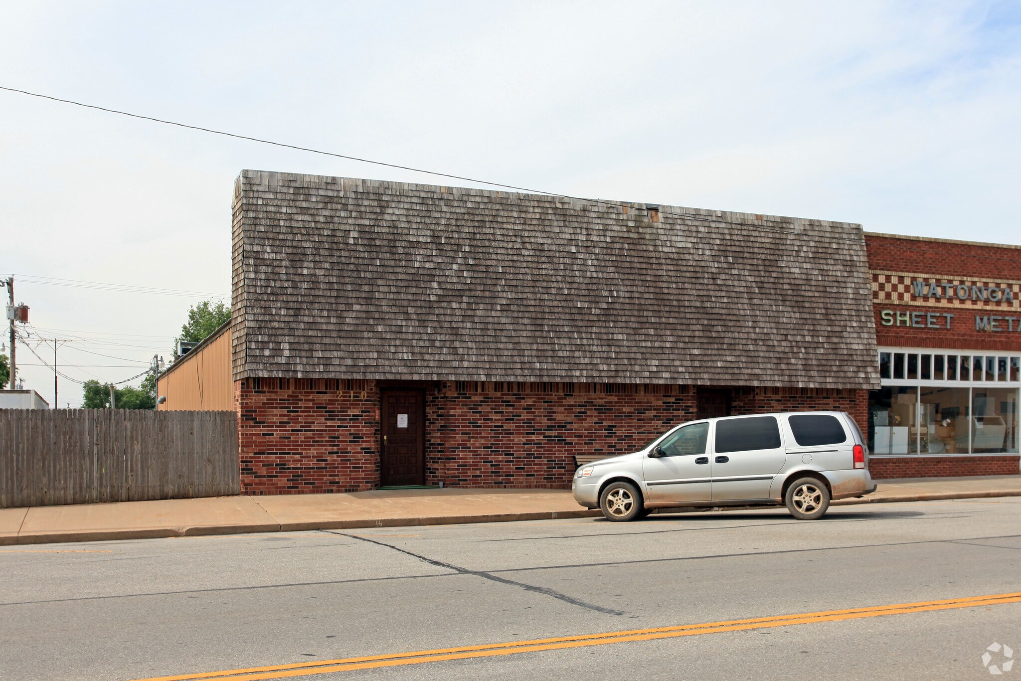 208-210 E Main St, Watonga, OK for sale Primary Photo- Image 1 of 1