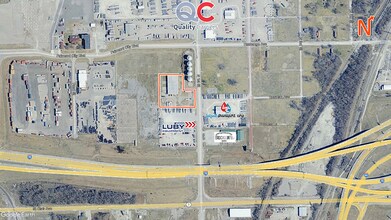 955 N 1st St, Fairmont City, IL - AERIAL  map view - Image1