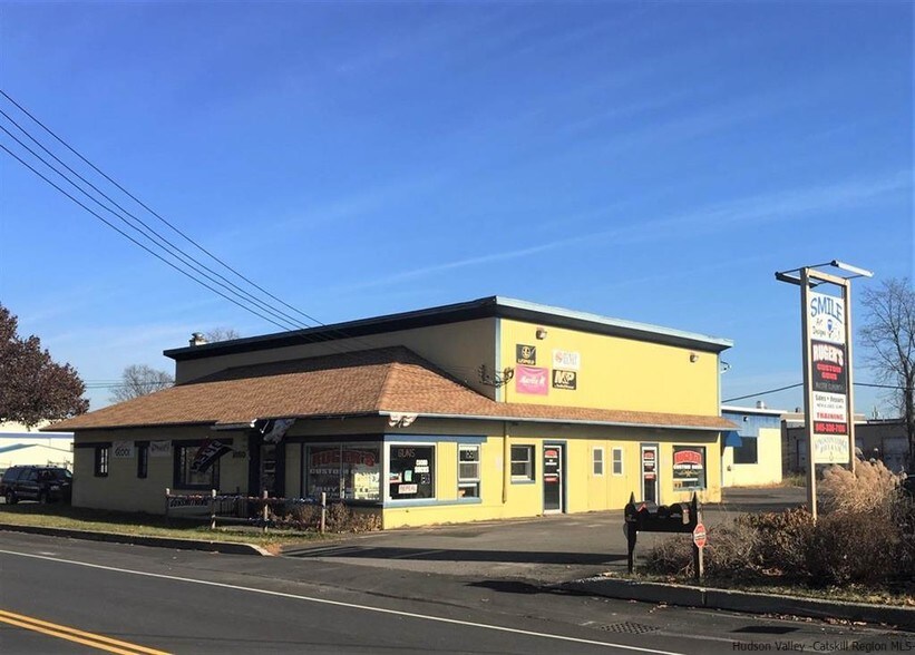 1050 Morton Blvd, Kingston, NY for sale - Building Photo - Image 1 of 1
