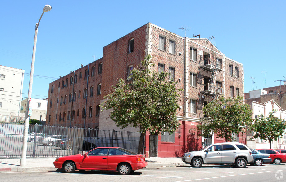 746 S Normandie Ave, Los Angeles, CA for sale - Building Photo - Image 2 of 4