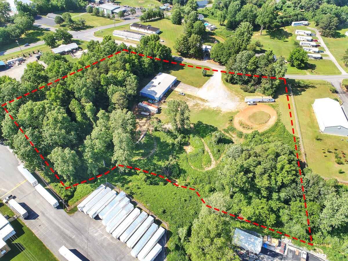 3555 Fairview Dr, Gastonia, NC 28052