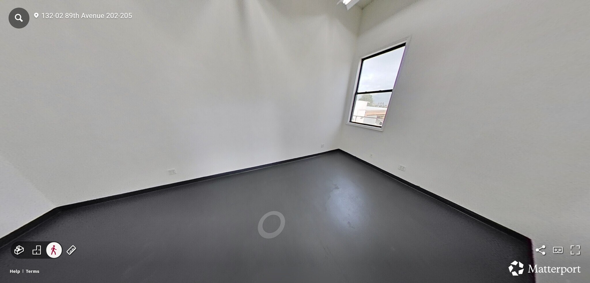 13202 89th Ave, Richmond Hill, NY for lease Interior Photo- Image 1 of 4
