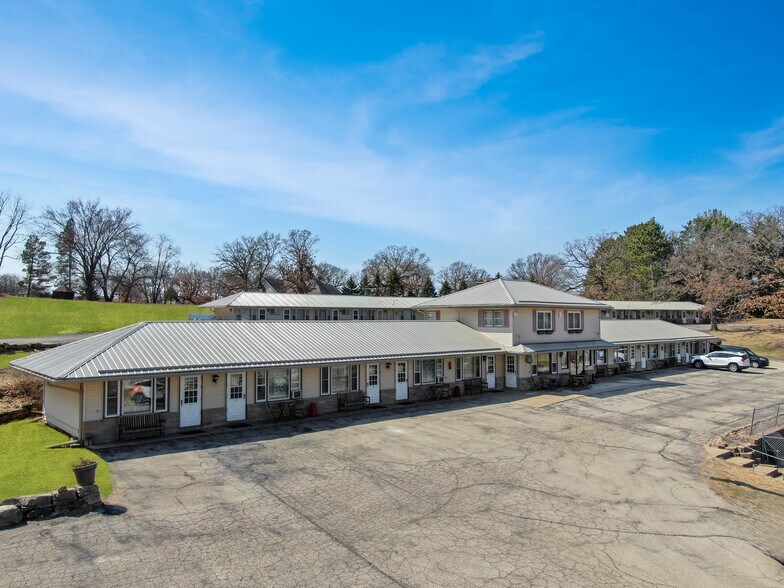 S5539 Us Hwy 14, Viroqua, WI for sale - Building Photo - Image 3 of 39
