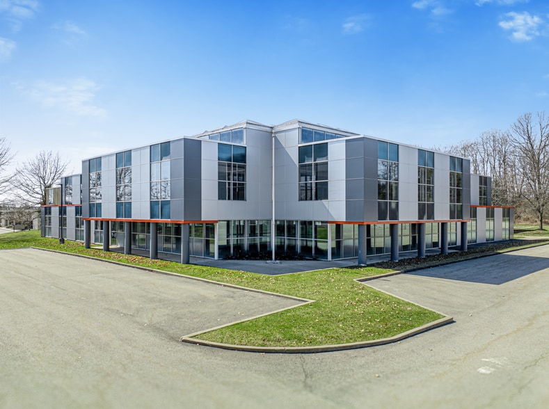 173 Industry Dr, Pittsburgh, PA for lease - Building Photo - Image 1 of 25