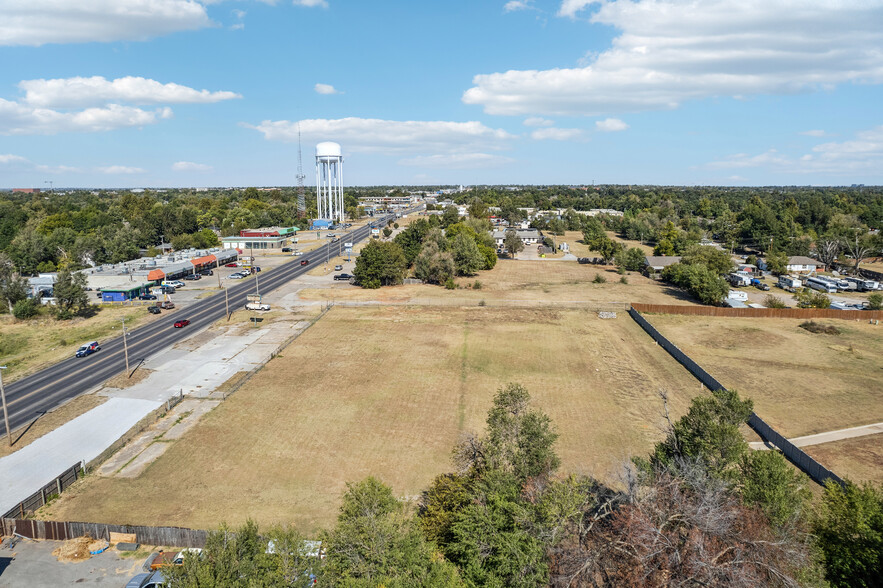 2534 N MacArthur Blvd, Oklahoma City, OK for sale - Aerial - Image 3 of 6