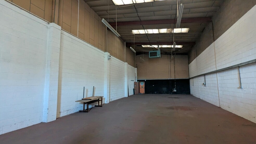 Hammond Clos, Nuneaton for lease - Building Photo - Image 2 of 5