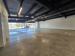 217 N Main St, Mount Pleasant, TN for lease Interior Photo- Image 2 of 7