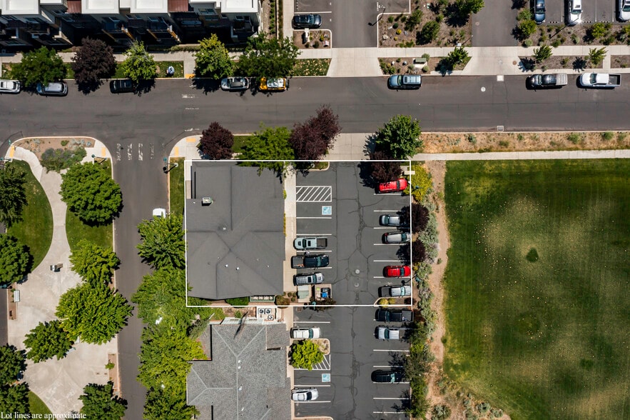 796 SW Bradbury Way, Bend, OR for lease - Building Photo - Image 3 of 36