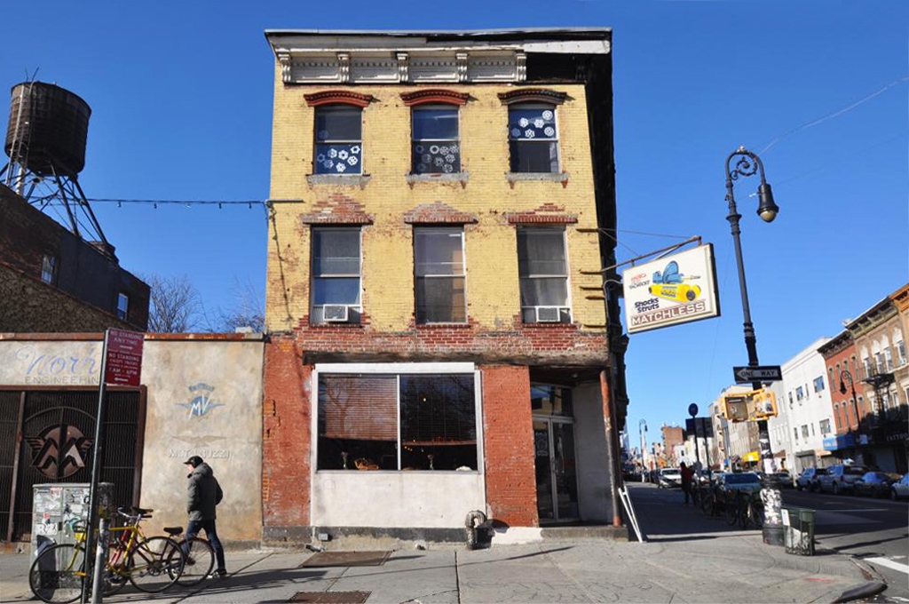 561 Manhattan Ave, Brooklyn, NY for sale Primary Photo- Image 1 of 1